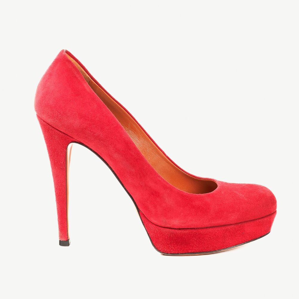 Gucci Raspberry Suede Platform Round-Toe Stiletto Pumps